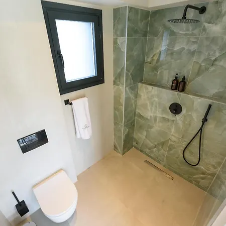 Topaz Suite With Private Pool - Pefkohori Halkidki