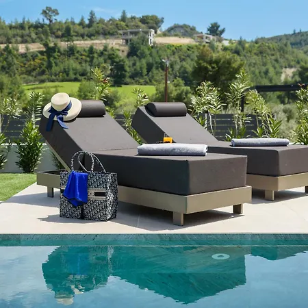 Topaz Suite With Private Pool - Pefkohori Halkidki Πευκοχώρι